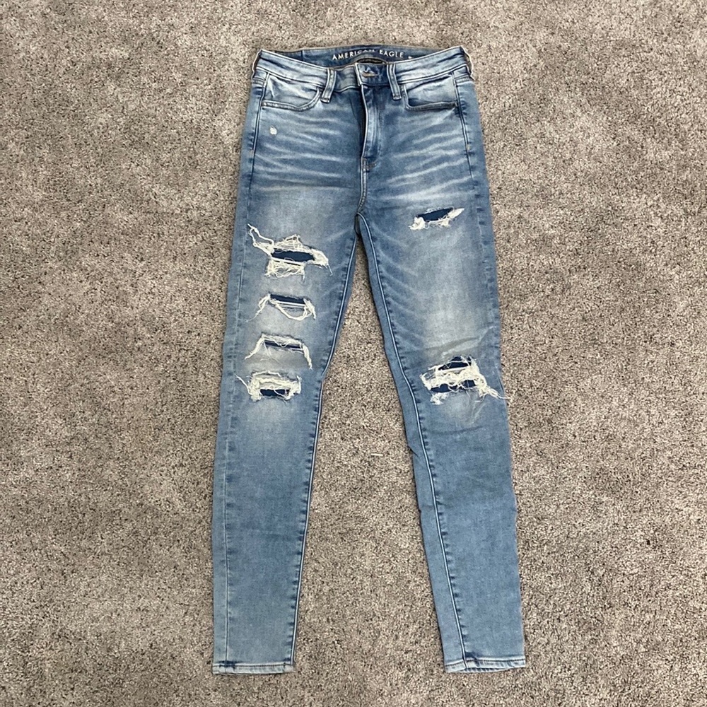 American Eagle Distressed Jeans